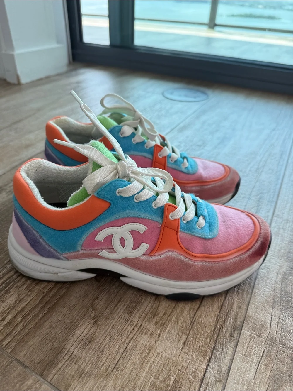 CHANEL Multicolor Suede Sneakers - 41